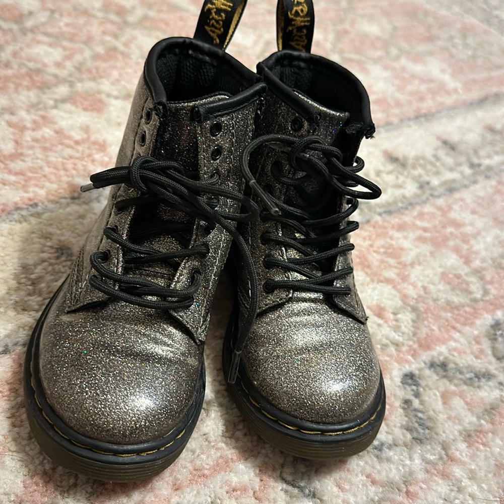 Dr martens size 9